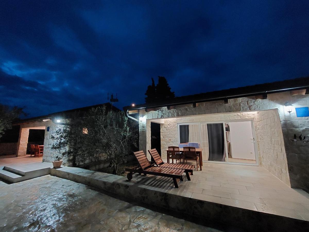 Apartmani Morovi Dvori Drage Kültér fotó